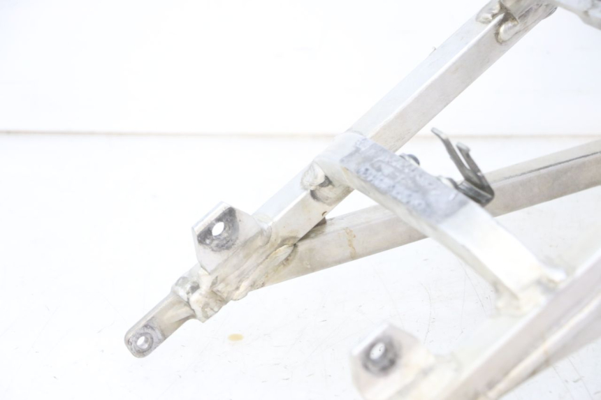 photo de BOUCLE CADRE ARRIERE YAMAHA YZ-F YZF 250 (2014 - 2018) - Marquages et références