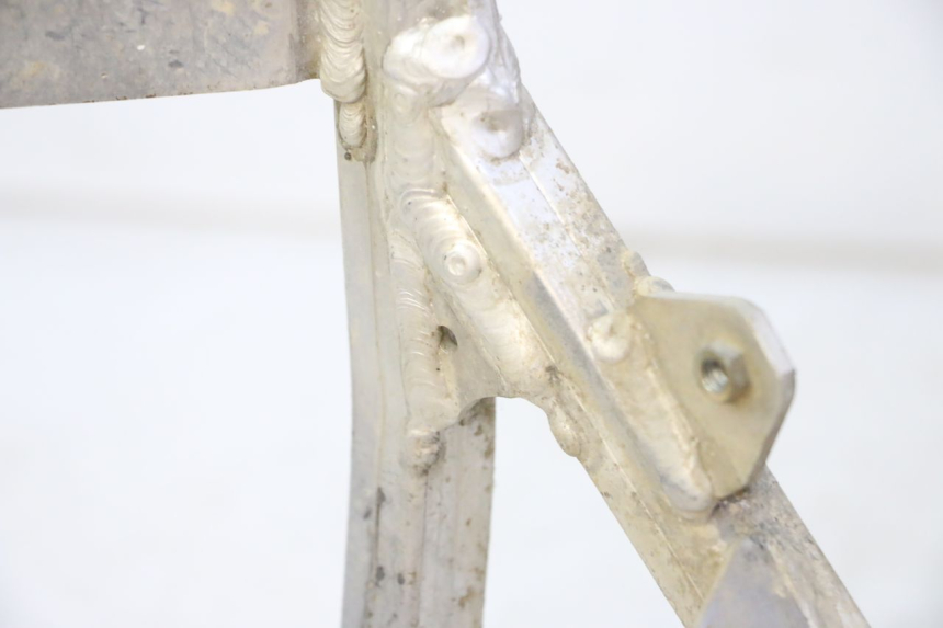 photo de BOUCLE CADRE ARRIERE YAMAHA YZ 85 (2022 - 2025) - Gros plan technique