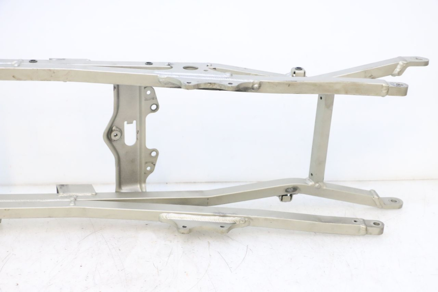 photo de BOUCLE CADRE ARRIERE KAWASAKI ZX-6R ZX6R 600 (2000 - 2002) - Détail de la pièce
