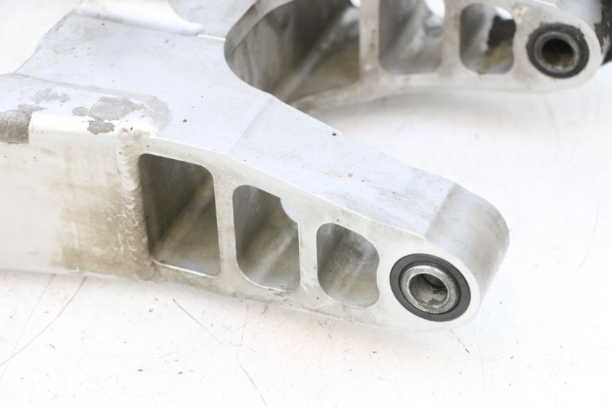 photo de BRAS OSCILLANT HONDA CB F HORNET 600 (2005 - 2006) - Photo complémentaire