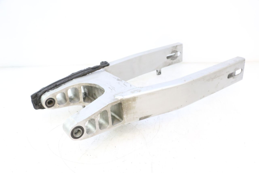 photo de BRAS OSCILLANT HONDA CB F HORNET 600 (2005 - 2006) - Vue d’ensemble