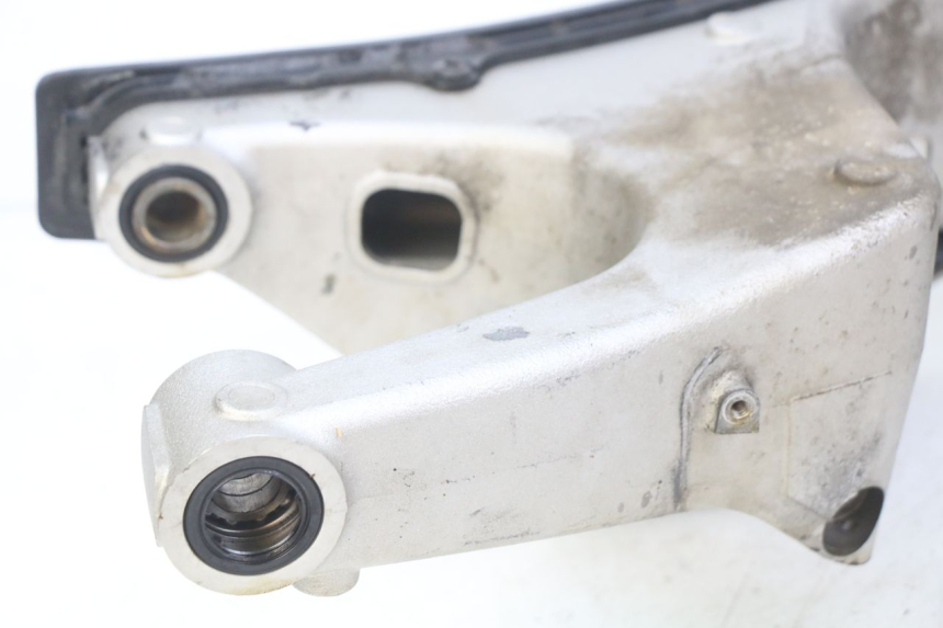 photo de BRAS OSCILLANT HONDA CB R 1000 (2018 - 2023) - Pièce contrôlée
