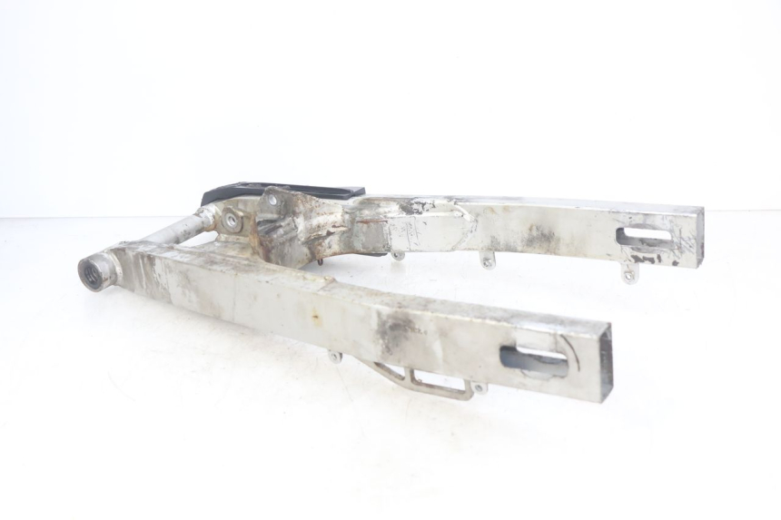 photo de BRAS OSCILLANT HONDA CBR F SC25 1000 (1989 - 1992) - Gros plan technique