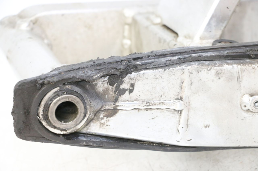 photo de BRAS OSCILLANT HONDA CBR RR FIREBLADE 900 (1992 - 1994) - Angle alternatif