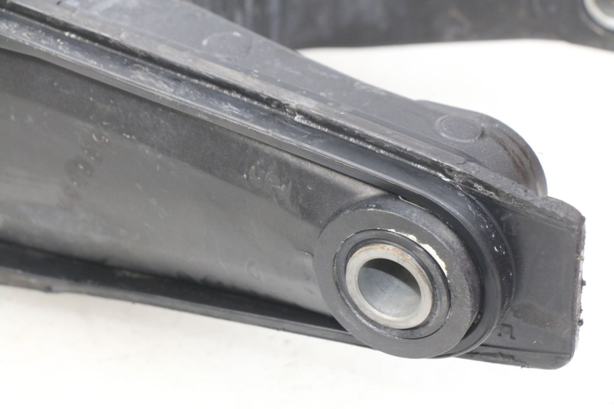 photo de BRAS OSCILLANT HONDA CBRF CBR-F PC41 600 (2011 - 2013) - Zoom état d’usage