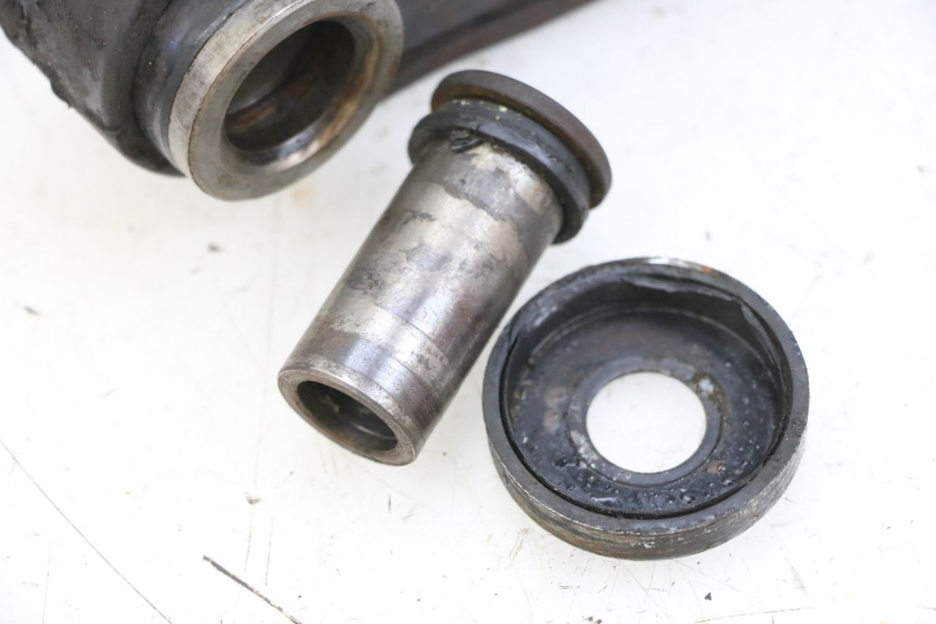 photo de BRAS OSCILLANT KSR CODE 125 (2018 - 2020) - Gros plan technique