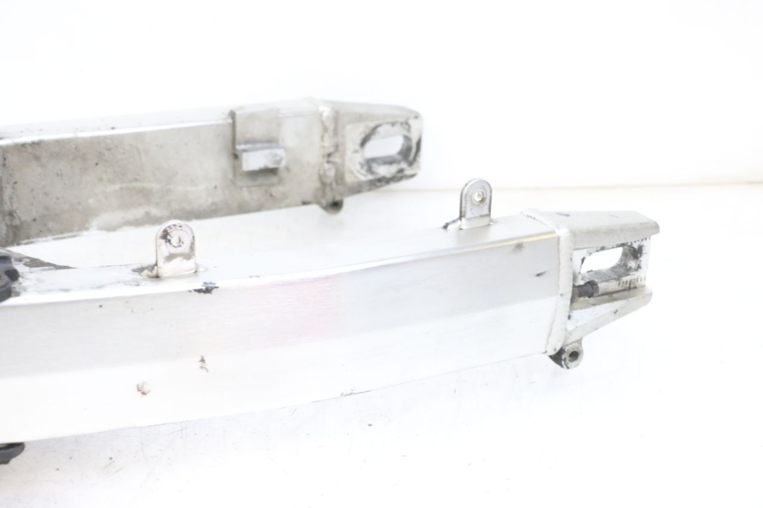 photo de BRAS OSCILLANT SUZUKI DL V STROM 1000 (2002 - 2007) - Focus structure