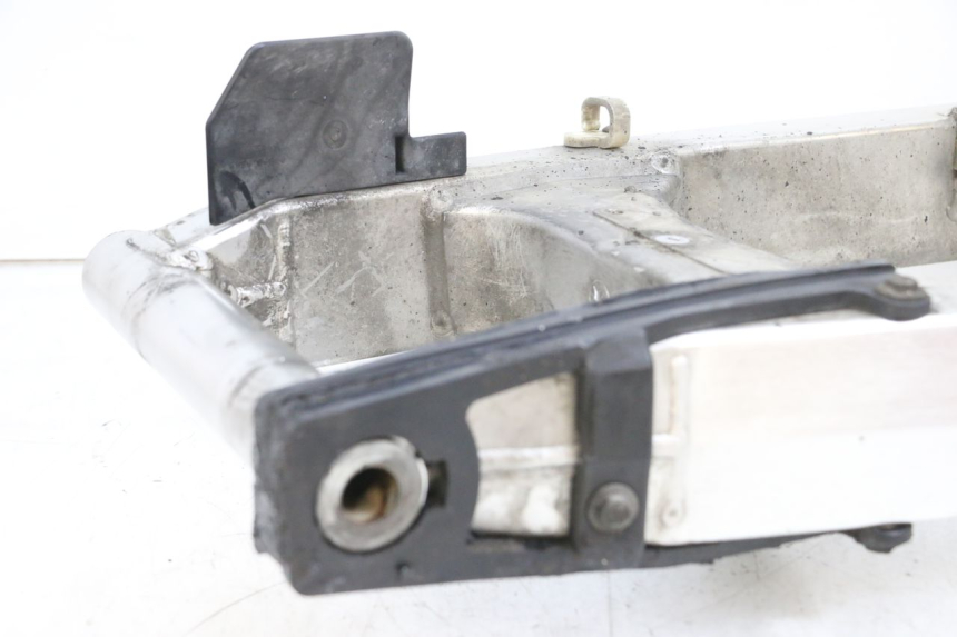 photo de BRAS OSCILLANT SUZUKI DL V STROM 1000 (2002 - 2007) - Angle alternatif