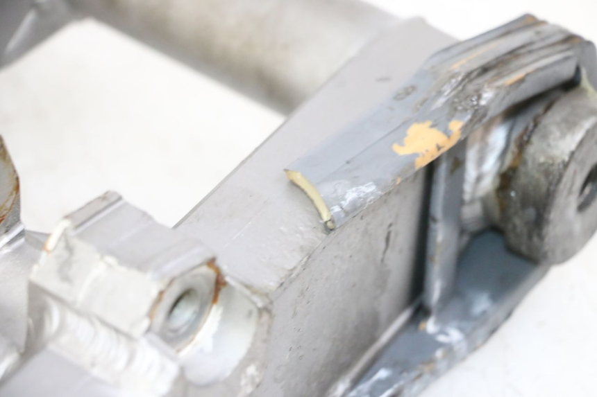 photo de BRAS OSCILLANT YAMAHA FJ 36Y 1100 (1984 - 1985) - Zoom état d’usage