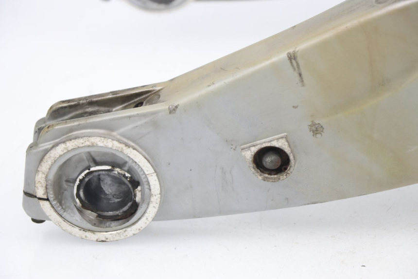 photo de BRAS OSCILLANT GILERA GP 800 (2007 - 2013) - Points de fixation