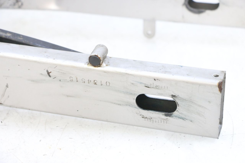 photo de BRAS OSCILLANT SUZUKI GSF N BANDIT 600 (1996 - 1999) - Aperçu profil