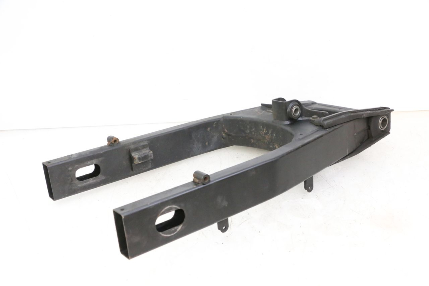 photo de BRAS OSCILLANT SUZUKI GSR 750 (2011 - 2017) - Détails caractéristiques