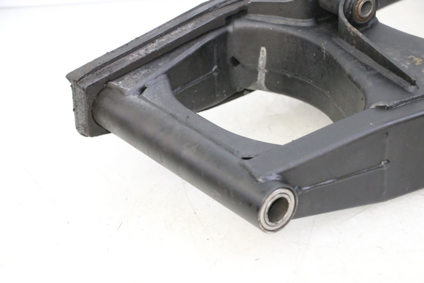 photo de BRAS OSCILLANT SUZUKI GSR 750 (2011 - 2017) - Inspection visuelle