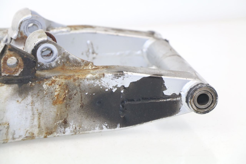 photo de BRAS OSCILLANT SUZUKI GSXF GSX F 600 (1988 - 1997) - Marquages et références