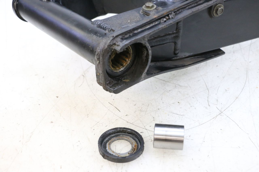 photo de BRAS OSCILLANT SUZUKI GSXR GSX-R 1000 (2003 - 2004) - Zoom état d’usage