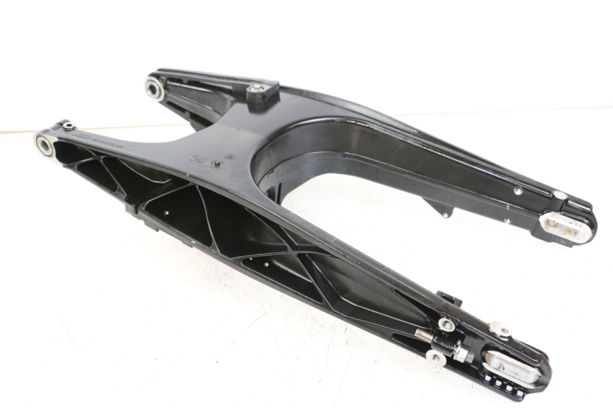 photo de BRAS OSCILLANT HUSQVARNA SVARTPILEN 401 (2018 - 2023) - Vue d’ensemble