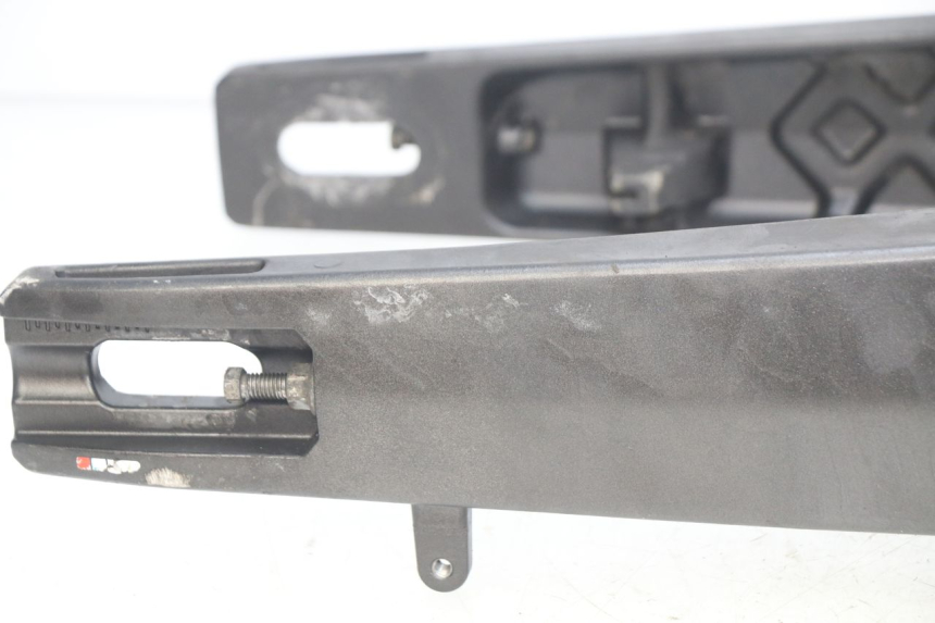 photo de BRAS OSCILLANT HONDA INTEGRA NC D 750 (2016 - 2018) - Gros plan technique