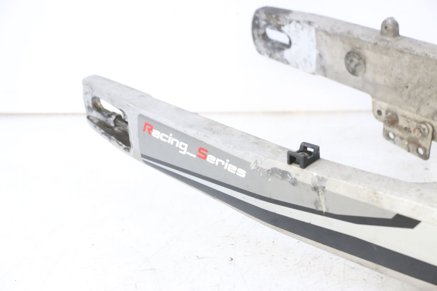 photo de BRAS OSCILLANT RIEJU MRT 50 (2018 - 2021) - Focus structure