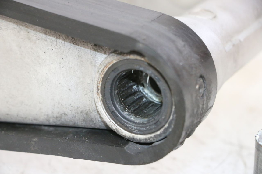 photo de BRAS OSCILLANT RIEJU MRT 50 (2018 - 2021) - Zoom état d’usage