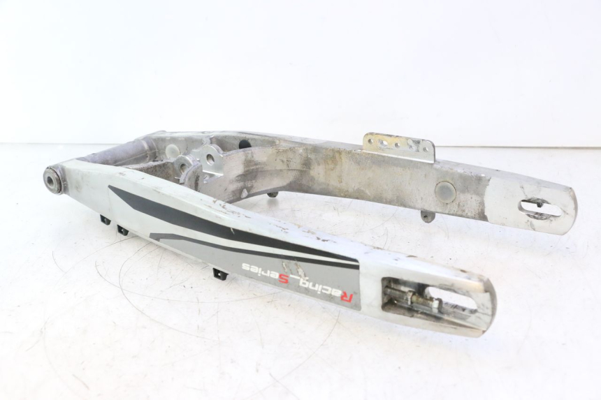 photo de BRAS OSCILLANT RIEJU MRT PRO SUPERMOTARD 50 (2007 - 2018) - Détails caractéristiques