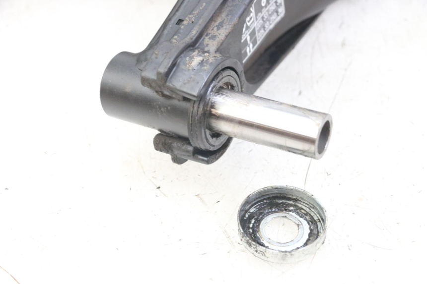 photo de BRAS OSCILLANT YAMAHA MT-07 MT07 ABS 700 (2014 - 2017) - Détail de la pièce