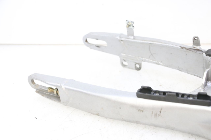 photo de BRAS OSCILLANT APOLLO RFZ 150 - Gros plan technique