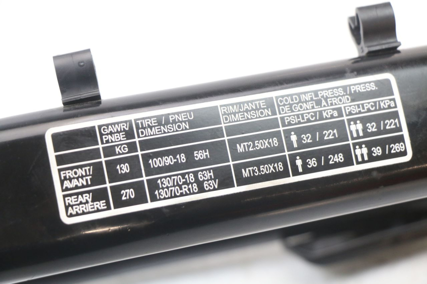 photo de BRAS OSCILLANT ROYAL ENFIELD CONTINENTAL GT 650 (2019 - 2024) - Zoom état d’usage