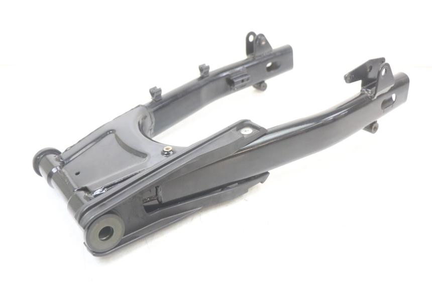 photo de BRAS OSCILLANT ROYAL ENFIELD CONTINENTAL GT 650 (2019 - 2024) - Gros plan technique