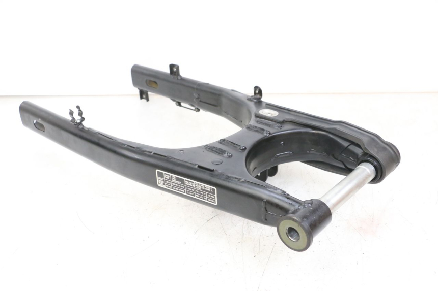 photo de BRAS OSCILLANT ROYAL ENFIELD SCRAM 411 (2022 - 2024) - Gros plan technique