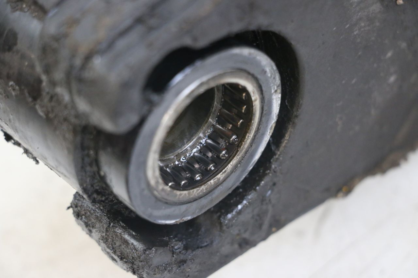 photo de BRAS OSCILLANT TRIUMPH SPEED TRIPLE T301 900 (1994 - 1996) - Détail de la pièce