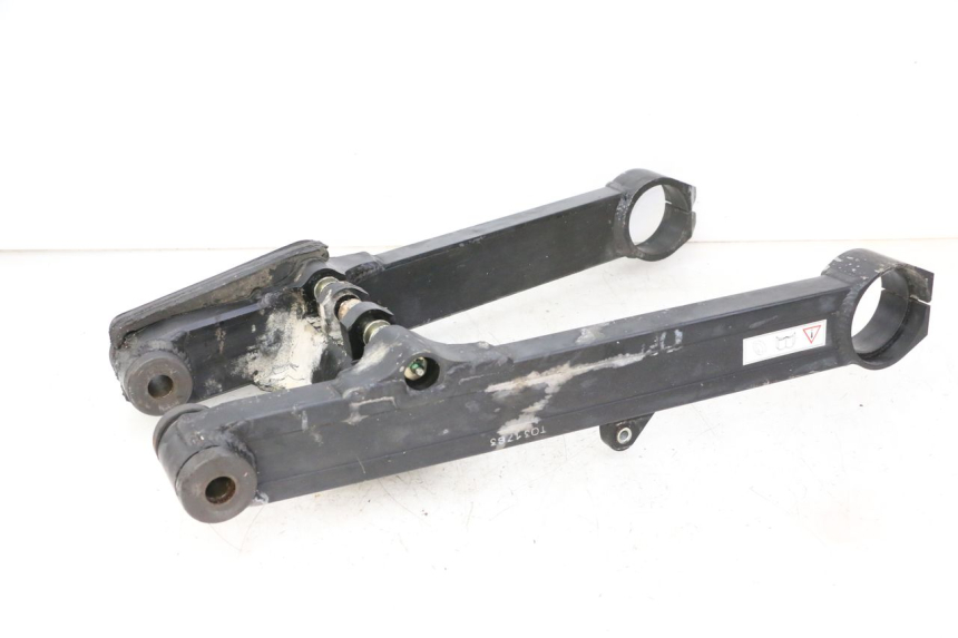 photo de BRAS OSCILLANT TRIUMPH SPRINT 900 (1995 - 1998) - Détails caractéristiques