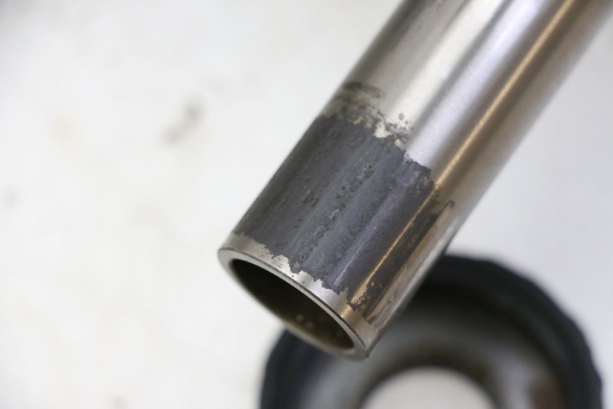 photo de BRAS OSCILLANT TRIUMPH SPRINT 900 (1995 - 1998) - Autre angle de vue