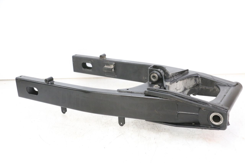 photo de BRAS OSCILLANT SUZUKI GSR 750 (2011 - 2017) - Vue principale