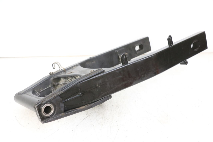 photo de BRAS OSCILLANT SUZUKI GSR 750 (2011 - 2017) - Gros plan technique