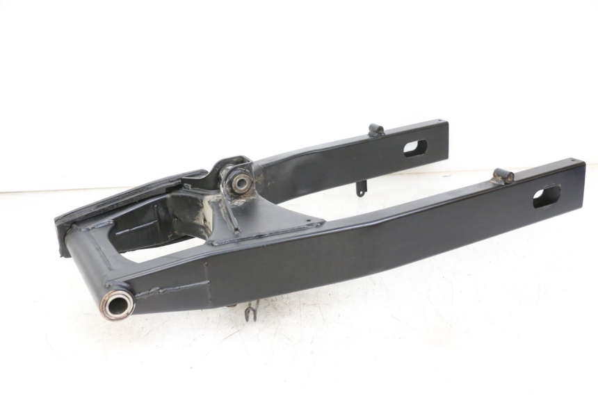 photo de BRAS OSCILLANT SUZUKI GSR 750 (2011 - 2017) - État de surface