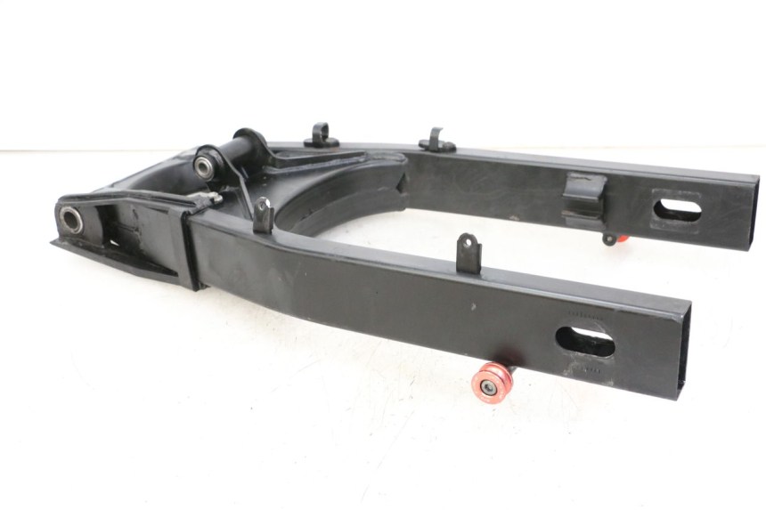 photo de BRAS OSCILLANT SUZUKI GSX F GSXF 650 (2007 - 2015) - Points de fixation