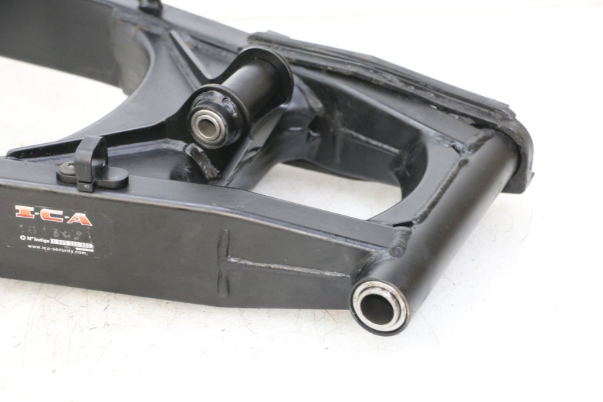 photo de BRAS OSCILLANT SUZUKI GSX F GSXF 650 (2007 - 2015) - Marquages et références