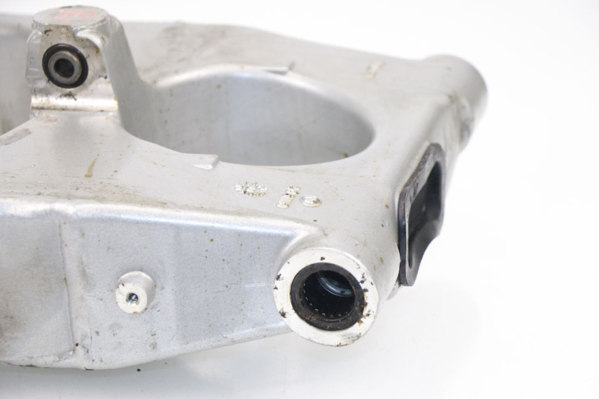 photo de BRAS OSCILLANT TRIUMPH SPRINT RS 955 (2000 - 2001) - Points de fixation