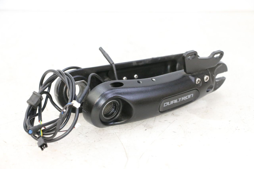 photo de BRAS OSCILLANT DUALTRON VICTOR LIMITED 1 - Détail de la pièce