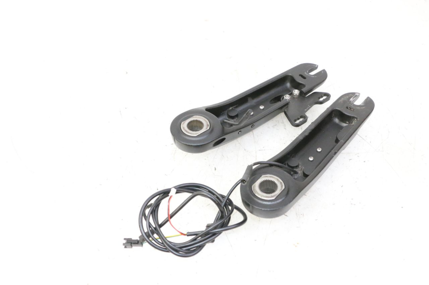 photo de BRAS OSCILLANT DUALTRON VICTOR LIMITED 1 - Gros plan technique