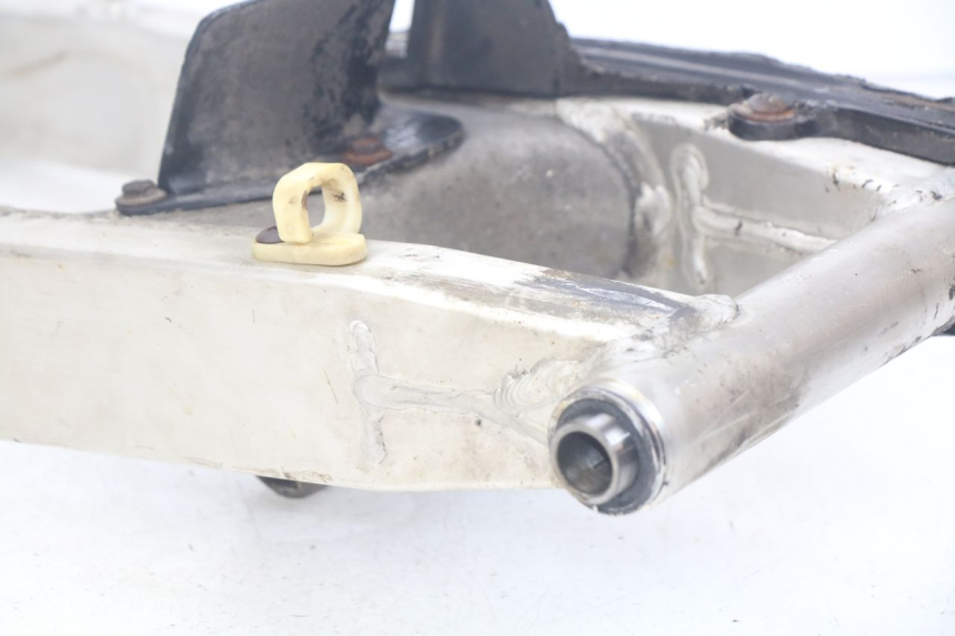 photo de BRAS OSCILLANT SUZUKI XF FREEWIND 650 (1997 - 2003) - État de surface