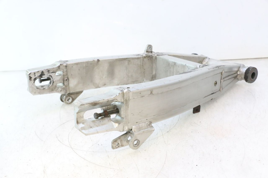 photo de BRAS OSCILLANT YAMAHA XJR 1300 (1998 - 2002) - Détail de la pièce