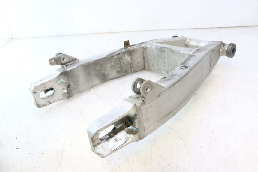 photo de BRAS OSCILLANT YAMAHA XJR 1300 (1998 - 2002) - Vue rapprochée