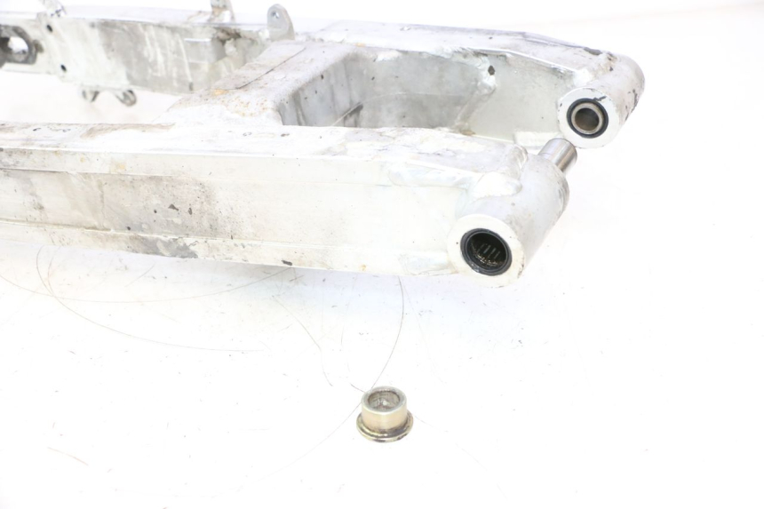 photo de BRAS OSCILLANT HONDA XRV AFRICA TWIN 750 (1990 - 1992) - Marquages et références