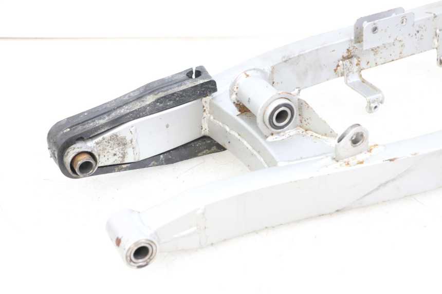 photo de Swingarm HYOSUNG XRX 125 (2000 - 2008) - Vue rapprochée