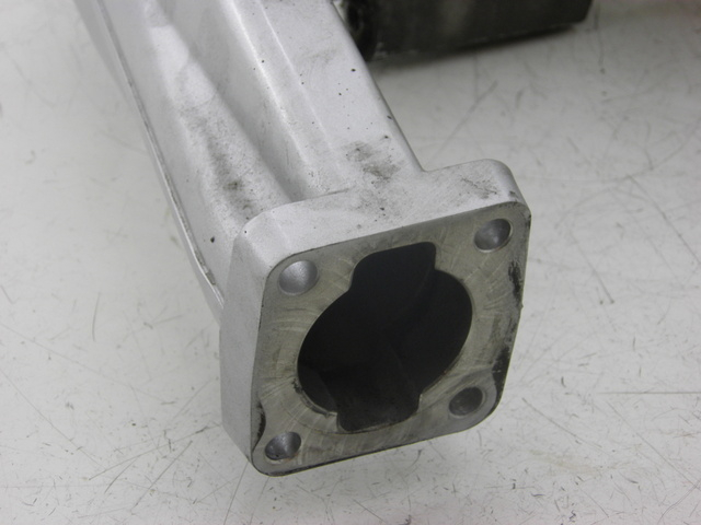 photo de BRAS OSCILLANT YAMAHA FJR 1300 (2004 - 2005) - Points de fixation