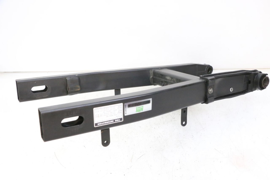 photo de BRAS OSCILLANT YAMAHA XJ6 600 (2008 - 2016) - Détail de la pièce