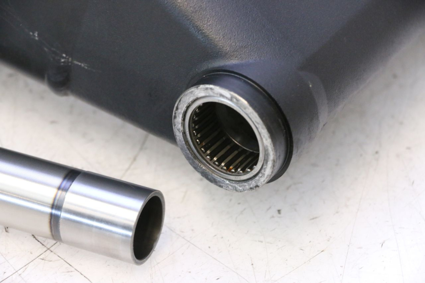 photo de BRAS OSCILLANT YAMAHA YZF R6 600 (2008 - 2009) - Angle alternatif