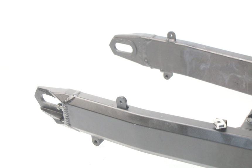 photo de BRAS OSCILLANT KAWASAKI Z Z900 900 (2017 - 2019) - Gros plan technique