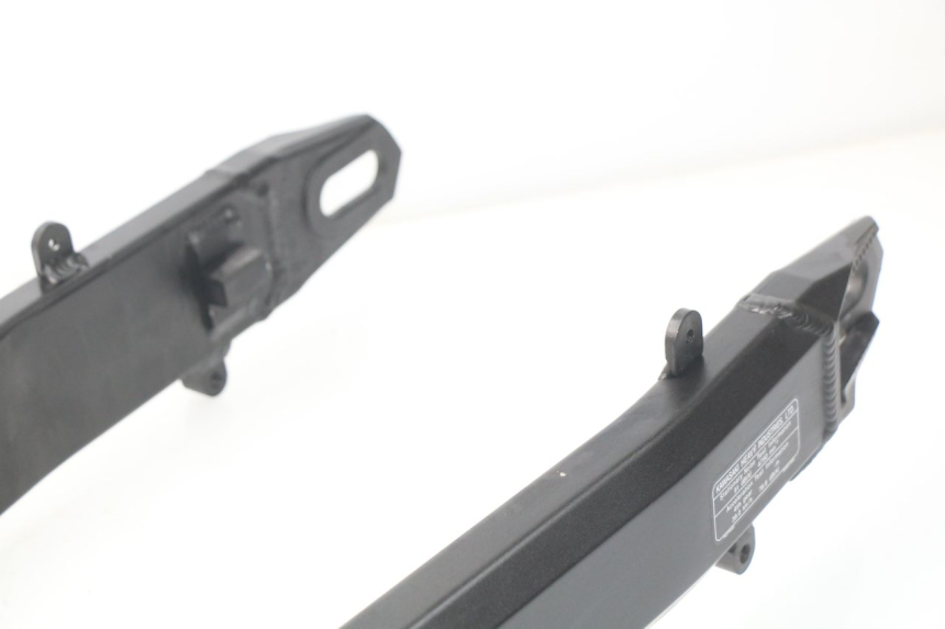 photo de BRAS OSCILLANT KAWASAKI Z Z900 900 (2017 - 2019) - Marquages et références